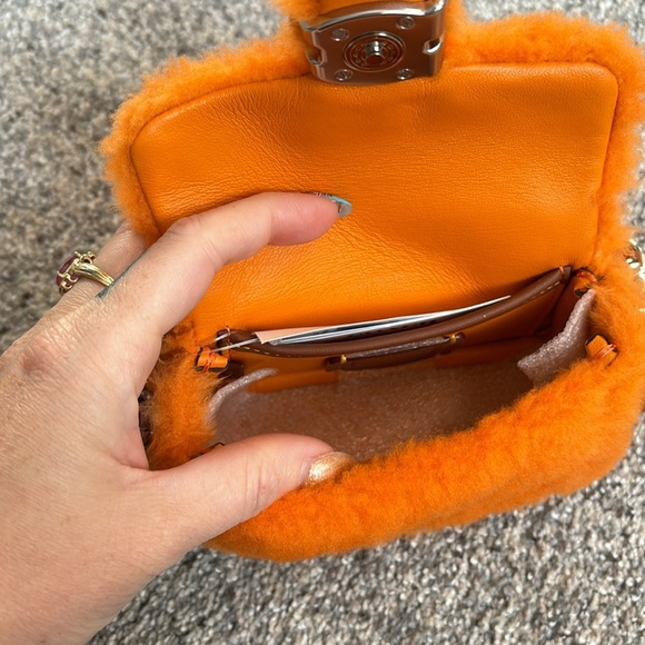 Coach - Picture 4 of 8